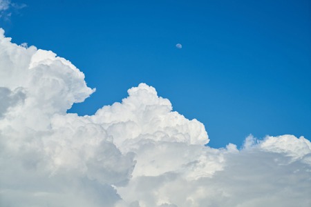 cloudy-2608708-scaled-2M